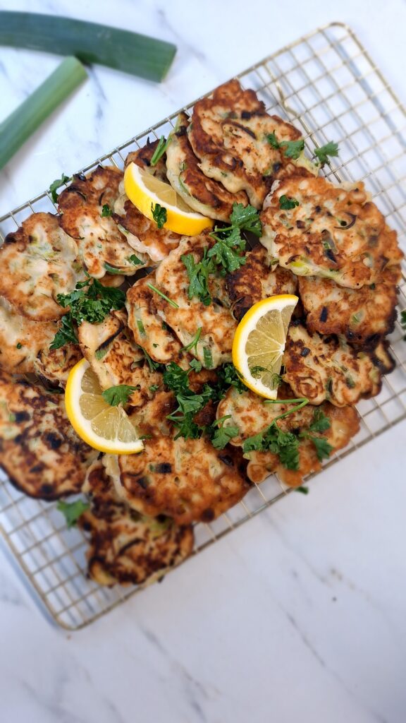 In Goed gezelschap garnaalkoekjes op ovenrooster