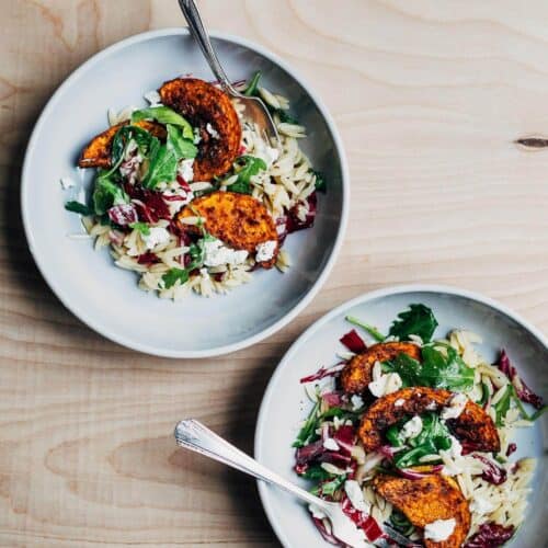 Winterse lekkernij met orzo en pompoen