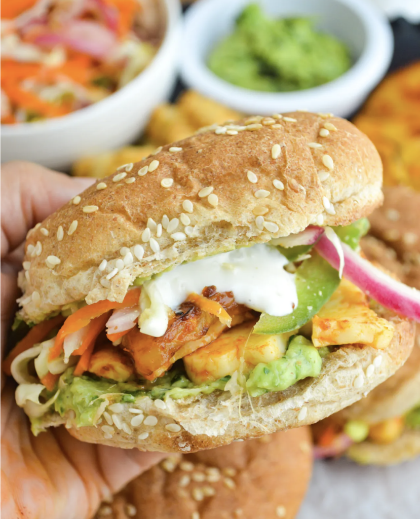 Pittige halloumi en ananas burgers