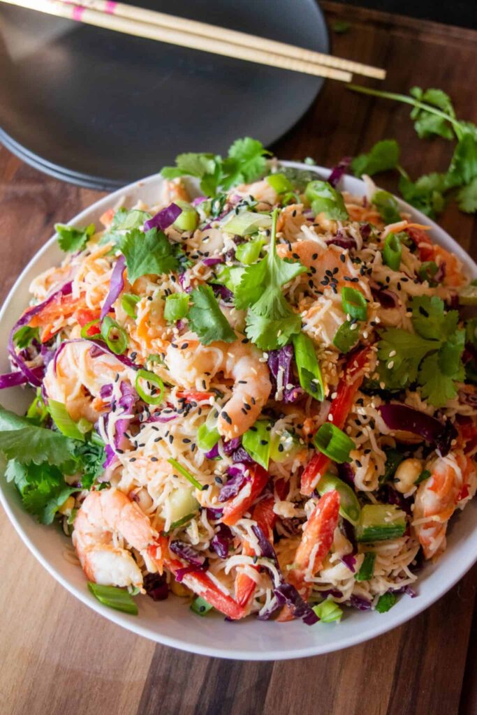 Zomerse Thaise noodle salade
