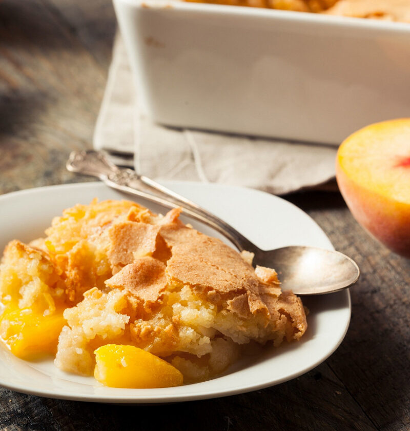 Cobbler met zomers fruit